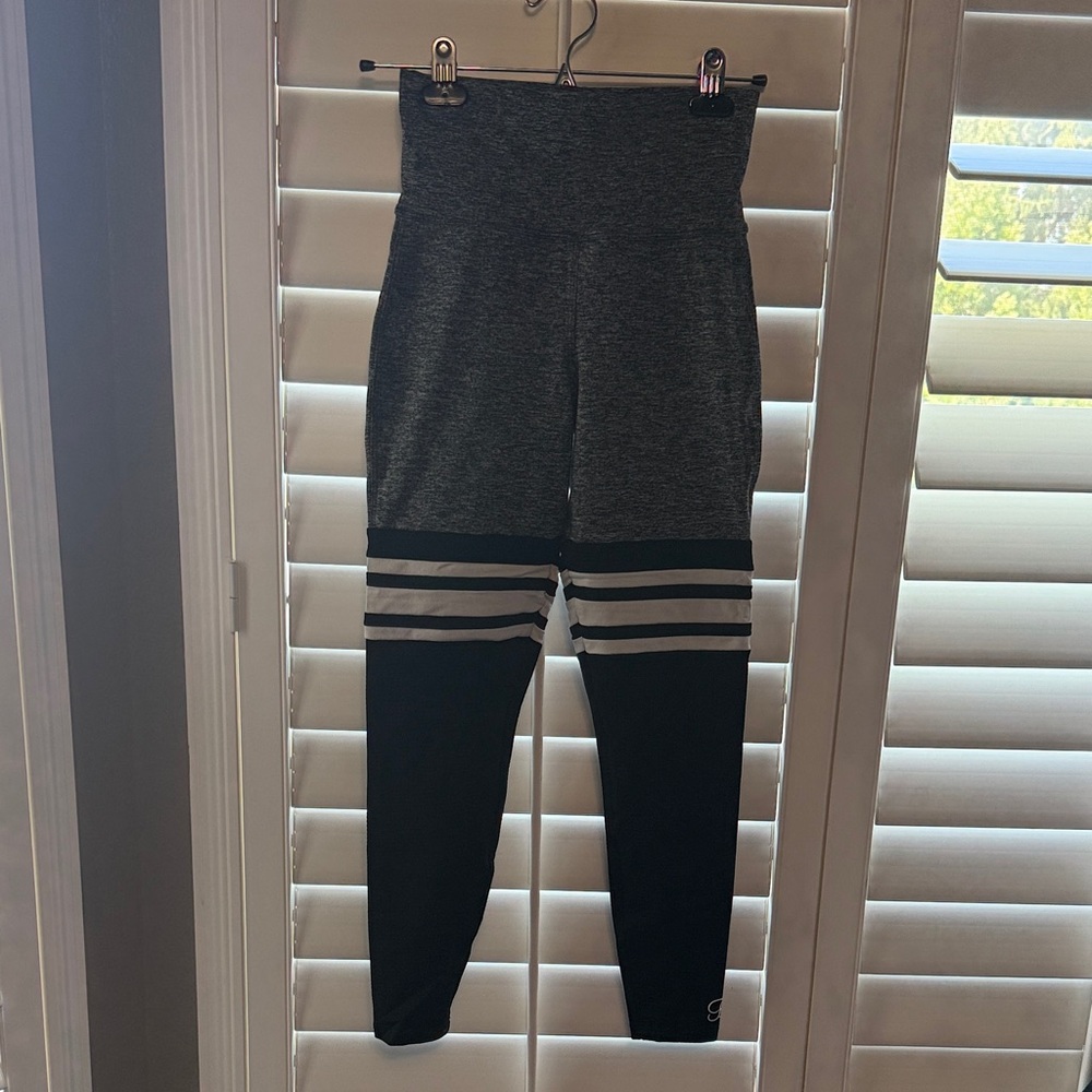 Bombshell Thigh High-mid weight Gray/Black Leggings